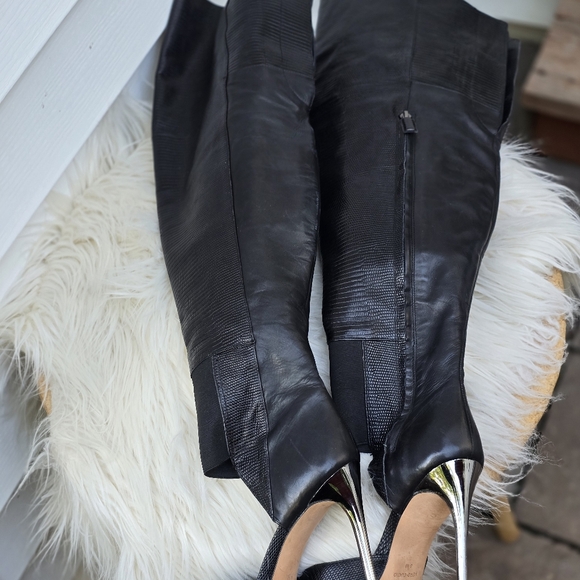 BCBG Maxazria Thigh high boots size 8.5 - Picture 4 of 9